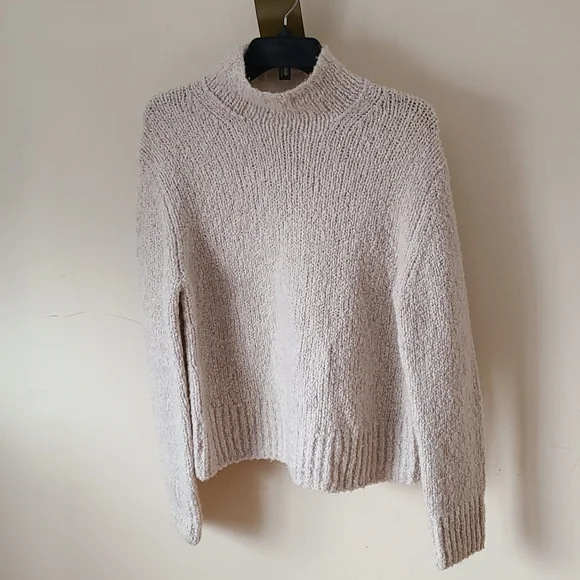 Vince. Wool Sweaters - Picture 1 of 4